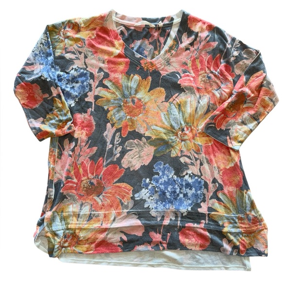 Soft Surroundings Sweaters - Soft Surroundings Floral Quarter Sleeve V-Neck Sweater L